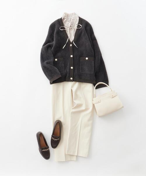 OPAQUE.CLIP（オペークドットクリップ）の「【抗菌防臭加工/通勤対応】チェーンデザインローファー（パンプス・レディース・ブラウン系その他/ブラック・01/02/03）」の5枚目の写真