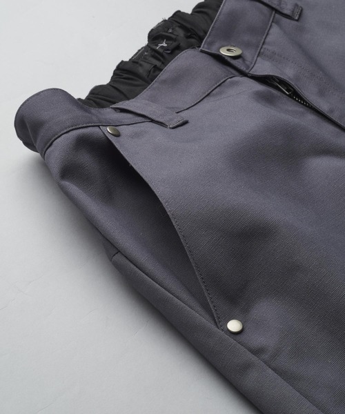 NO ID.(ノーアイディ)の「【NO ID.】2-Way Wide Pants / 2ウェイ ワイド パンツ(その他パンツ・メンズ・ブラック/グレー・2/1)」の9枚目の写真
