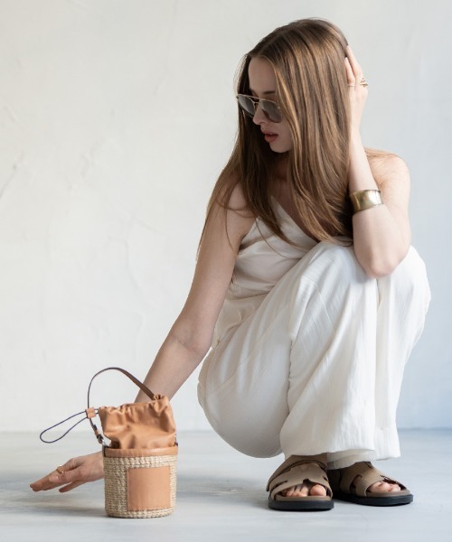 HAYNI(ヘイニ)の「POMTATA ポンタタ ポケット付きかごバッグ(かごバッグ・レディース・キャメル/ブラック系1/ブラック×ブラック・FREE)」の6枚目の写真