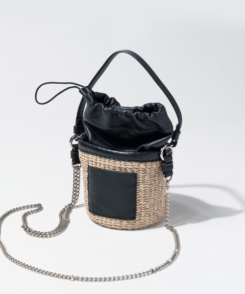 HAYNI(ヘイニ)の「POMTATA ポンタタ ポケット付きかごバッグ(かごバッグ・レディース・キャメル/ブラック系1/ブラック×ブラック・FREE)」の9枚目の写真