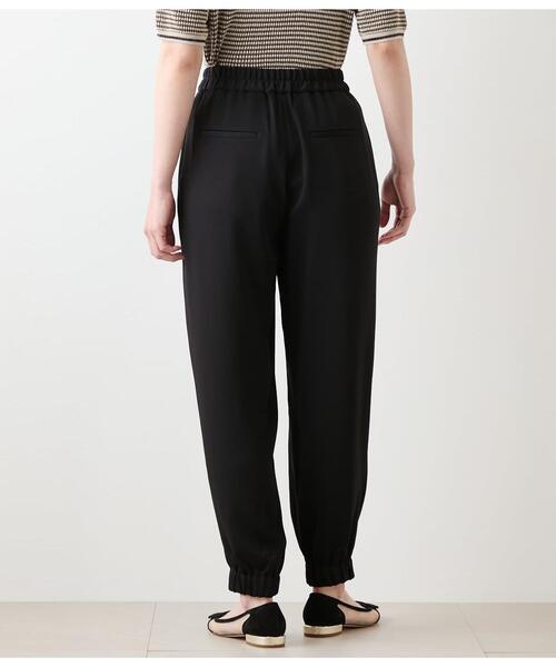 NEWYORKER(ニューヨーカー)の「ポリエステルダブルクロス テーパードジョガーパンツ(その他パンツ・レディース・カーキ/ブラック・9号/11号)」の16枚目の写真