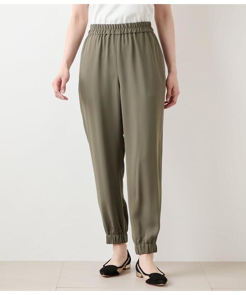 NEWYORKER(ニューヨーカー)の「ポリエステルダブルクロス テーパードジョガーパンツ(その他パンツ・レディース・カーキ/ブラック・9号/11号)」の8枚目の写真