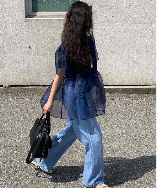 Mela(メラ)の「シアー切り替えペプラムトップス(Tシャツ/カットソー・レディース・ネイビー/ホワイト・FREE)」の4枚目の写真
