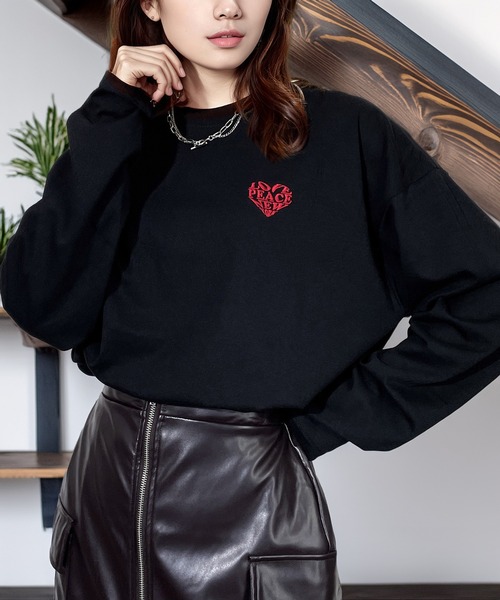 Candlestick(キャンドルスティック)の「ゆったり 着やすい ハート レターロゴ ベアー 刺繍(Tシャツ/カットソー・レディース・ホワイト系/ホワイト系1/ホワイト系2/ブラック系/ブラック系1/ブラック系2/ブラック系3/ブラック系4/グレー系/ダークグリーン系/ピンク系/バーガンディー/ホワイト系3/ホワイト系4/ホワイト系5/ブラック系5/ブラック系6/ブラック系7/ブラック系8/グレー系1/グリーン系2/ブルー系/ピンク系1/ワイン系/ブラック系その他3/ブラック系その他2/ブラック系その他/ブラック系その他4/その他1/その他2/その他3/その他4/その他5/その他6/その他7/その他8/その他9/その他10/その他11/その他12/ブラック系その他5/ブラック系その他6/ブラック系その他7/ホワイト系6/ホワイト系7/ブラック/スミクロ・M/L/LL)」の20枚目の写真