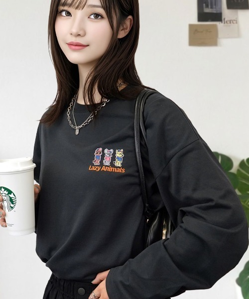 Candlestick(キャンドルスティック)の「ゆったり 着やすい ハート レターロゴ ベアー 刺繍(Tシャツ/カットソー・レディース・ホワイト系/ホワイト系1/ホワイト系2/ブラック系/ブラック系1/ブラック系2/ブラック系3/ブラック系4/グレー系/ダークグリーン系/ピンク系/バーガンディー/ホワイト系3/ホワイト系4/ホワイト系5/ブラック系5/ブラック系6/ブラック系7/ブラック系8/グレー系1/グリーン系2/ブルー系/ピンク系1/ワイン系/ブラック系その他3/ブラック系その他2/ブラック系その他/ブラック系その他4/その他1/その他2/その他3/その他4/その他5/その他6/その他7/その他8/その他9/その他10/その他11/その他12/ブラック系その他5/ブラック系その他6/ブラック系その他7/ホワイト系6/ホワイト系7/ブラック/スミクロ・M/L/LL)」の17枚目の写真