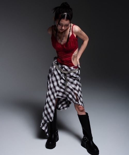 ROYAL FLASH（ロイヤルフラッシュ）の「MITSUKI/ミツキ/CHECK ASYMME SKIRT（スカート・レディース・ブラック/ホワイト/タン・F）」の10枚目の写真