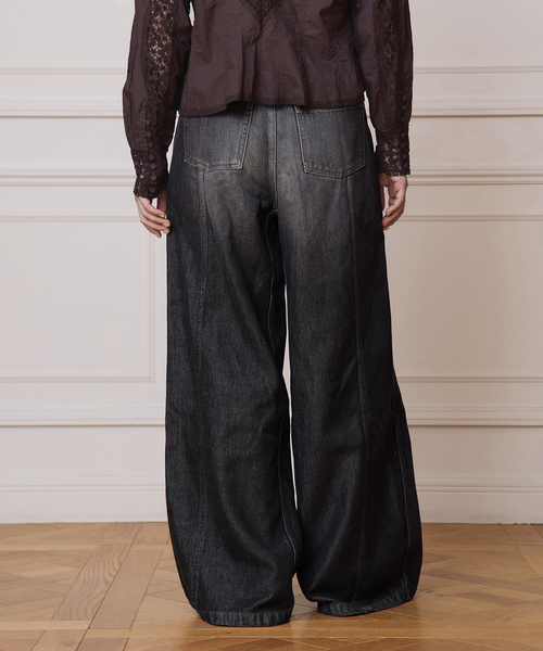 IENA LA BOUCLE（イエナラブークル）の「《追加》IENA LA BOUCLE ソフトデニムシルエットパンツ2（デニムパンツ・レディース・ブルー系その他/ブラック系その他・34/36/38/40）」の8枚目の写真