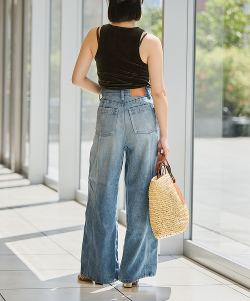 IENA LA BOUCLE（イエナラブークル）の「《追加》IENA LA BOUCLE ソフトデニムシルエットパンツ2（デニムパンツ・レディース・ブルー系その他/ブラック系その他・34/36/38/40）」の5枚目の写真