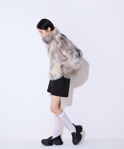 JEANASIS（ジーナシス）の「ボンディングショートパンツ/587846（その他パンツ・レディース・グレー系その他/ブラック・SMALL/MEDIUM）」の4枚目の写真