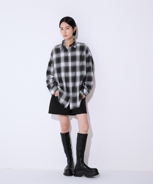 JEANASIS（ジーナシス）の「ボンディングショートパンツ/587846（その他パンツ・レディース・グレー系その他/ブラック・SMALL/MEDIUM）」の8枚目の写真