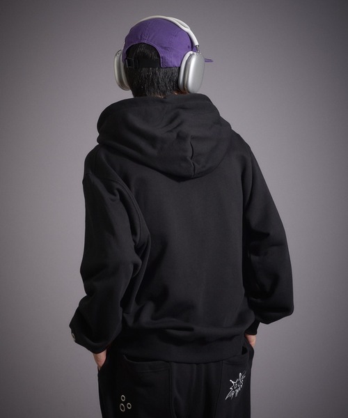 美品　ハトメロゴパーカー　S セール】ハトメデザイン裏毛ジップパーカー（パーカー）｜Perushu