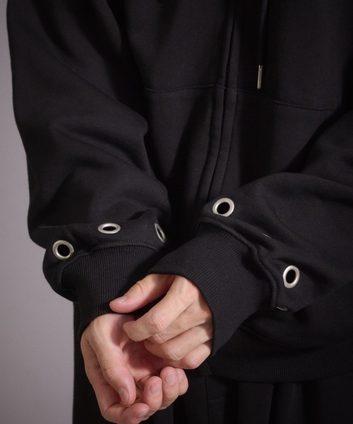 美品　ハトメロゴパーカー　S セール】ハトメデザイン裏毛ジップパーカー（パーカー）｜Perushu