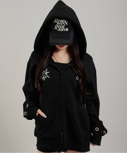 美品　ハトメロゴパーカー　S セール】ハトメデザイン裏毛ジップパーカー（パーカー）｜Perushu