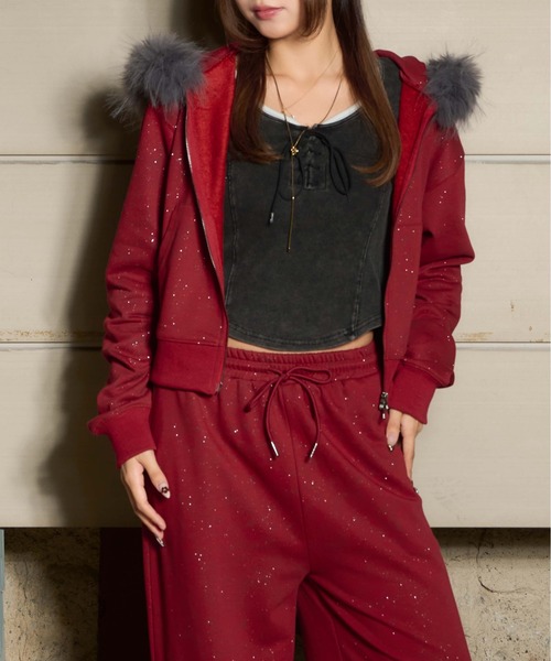 sedacle girl（セダクルガール）の「グリッターフェイクファーフードパーカー【SETUP着用可能】（パーカー・レディース・ブラック/グレー/チャコールグレー/ピンク/レオパード/カモフラージュ/ボルドー・SMALL/MEDIUM）」の5枚目の写真