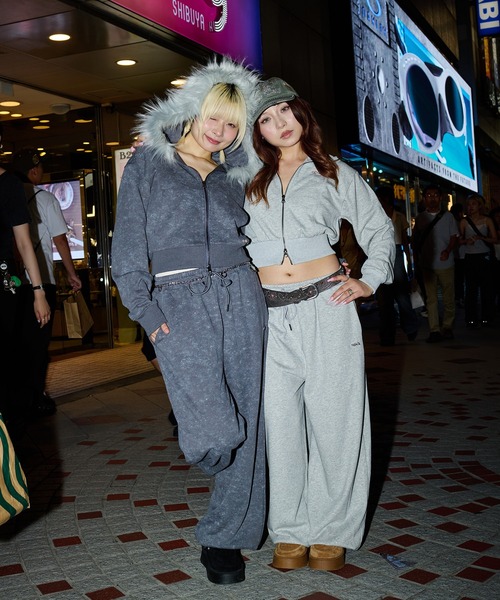 グリッターフェイクファーフードパーカー【SETUP着用可能】（パーカー