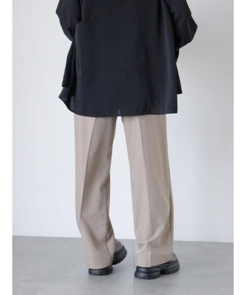 ehka sopo（エヘカソポ）の「センタープレスツータックスラックス（その他パンツ・レディース・モカ/ブラック/グレー・M/S）」の4枚目の写真