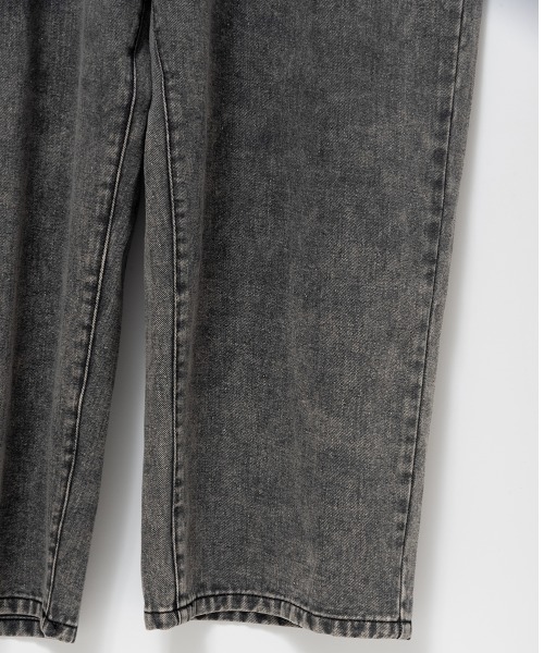 A.D.C.L.（エーディーシーエル）の「フィッシャーマンデザイン ワイドデニムパンツ（サロペット/オーバーオール・レディース・ブラック/ブルー/サックスブルー・M/L）」の11枚目の写真
