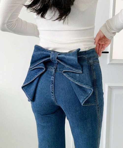 Jasmine Grandiflorum(ジャスミングランディフローラム)の「【Jasmine】バックリボンベルボトムデニムパンツ(デニムパンツ・レディース・ライトブルー/ホワイト/ブルー/ネイビー・SMALL/MEDIUM/LARGE)」の12枚目の写真