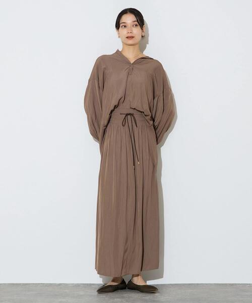 Liesse(リエス)の「割繊シャーリングナロースカート(スカート・レディース・ブラウン/カーキ/チャコールグレー・FREE)」の6枚目の写真