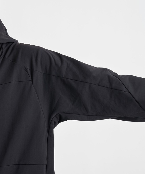 WHITE MOUNTAINEERING(ホワイトマウンテニアリング)の「【White Mountaineering / ホワイトマウンテニアリング】別注BLK SUPER LIGHT SWEAT ZIPUP HOODIE(パーカー・メンズ・ブラック・3/2/1/0)」の12枚目の写真