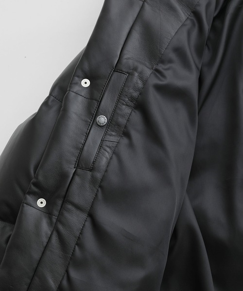 ADAM ET ROPE'（アダムエロペ）の「《別注》【AVIREX for ADAM ET ROPE'】レザーダウンジャケット（ダウンジャケット/コート・メンズ・ブラック・L/M/S）」の22枚目の写真