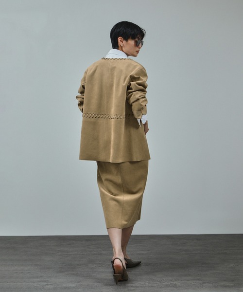 SALON adam et rope'(サロン アダム エ ロペ)の「ウルトラスウェードノーカラータッセルジャケット(ノーカラージャケット・レディース・オフホワイト/ベージュ・FREE)」の10枚目の写真