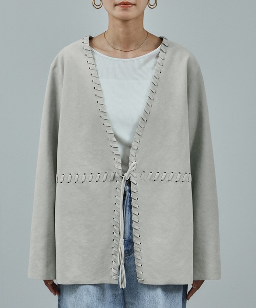 SALON adam et rope'(サロン アダム エ ロペ)の「ウルトラスウェードノーカラータッセルジャケット(ノーカラージャケット・レディース・オフホワイト/ベージュ・FREE)」の16枚目の写真