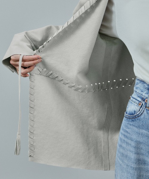 SALON adam et rope'(サロン アダム エ ロペ)の「ウルトラスウェードノーカラータッセルジャケット(ノーカラージャケット・レディース・オフホワイト/ベージュ・FREE)」の20枚目の写真