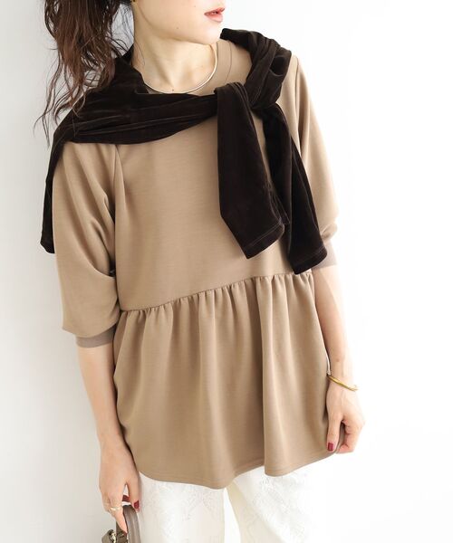 le.coeur blanc（ルクールブラン）の「【吸湿発熱】ギャザーレイヤープルオーバー（Tシャツ/カットソー・レディース・オフホワイト/グレー/ブラック/キャメル・38）」の4枚目の写真