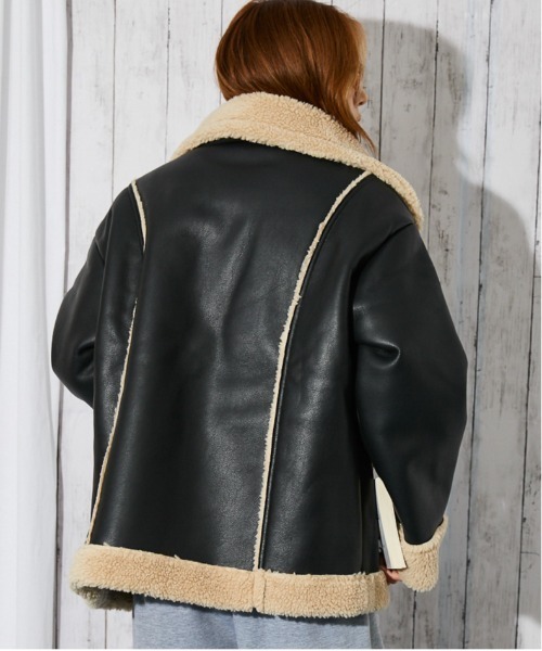 GORGE（ゴージ）の「《ボア切替×ビッグカラー》レディース フェイクムートンジャケット ゆるシルエット 秋冬（ブルゾン・レディース・ブラック/ブラウン・F）」の6枚目の写真