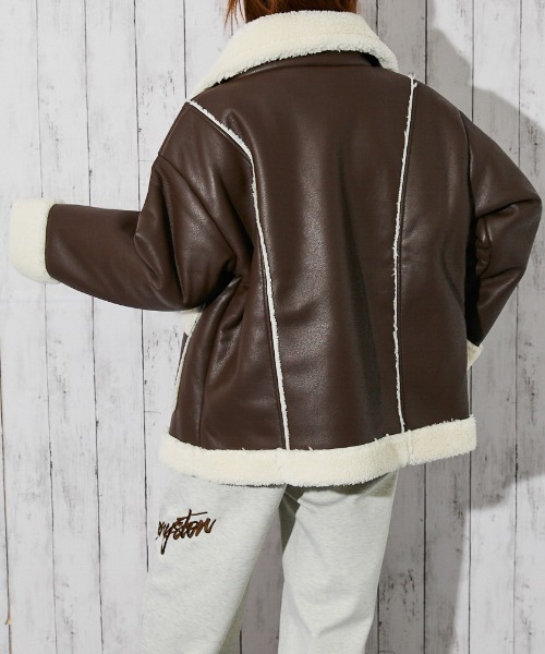 GORGE（ゴージ）の「《ボア切替×ビッグカラー》レディース フェイクムートンジャケット ゆるシルエット 秋冬（ブルゾン・レディース・ブラック/ブラウン・F）」の10枚目の写真