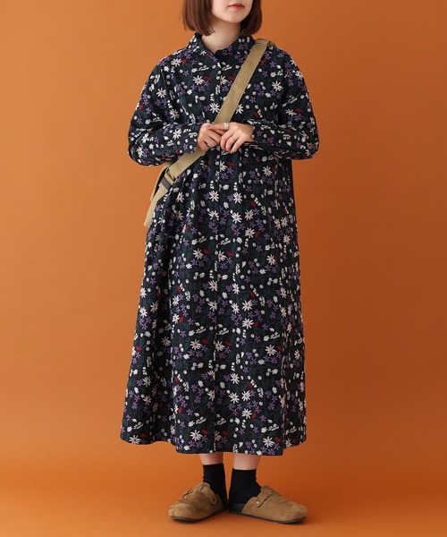 Emago（イマゴ）の「EMAGO 小花刺繍ﾜﾝﾋﾟｰｽ（ワンピース・レディース・ブラック/モカ・FREE）」の15枚目の写真