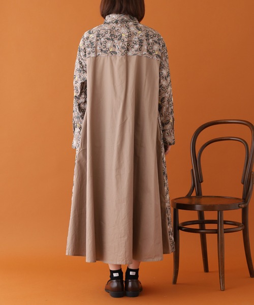 Emago（イマゴ）の「EMAGO 小花刺繍ﾜﾝﾋﾟｰｽ（ワンピース・レディース・ブラック/モカ・FREE）」の7枚目の写真