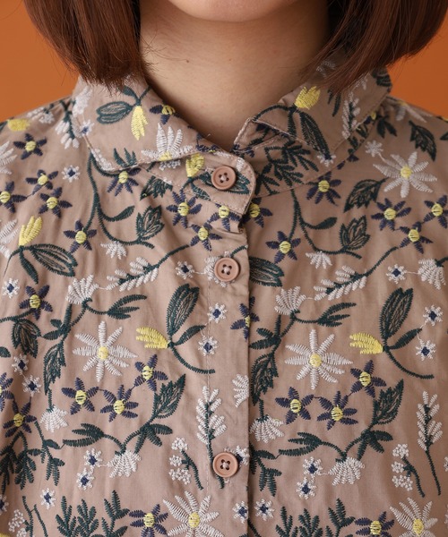 Emago（イマゴ）の「EMAGO 小花刺繍ﾜﾝﾋﾟｰｽ（ワンピース・レディース・ブラック/モカ・FREE）」の5枚目の写真