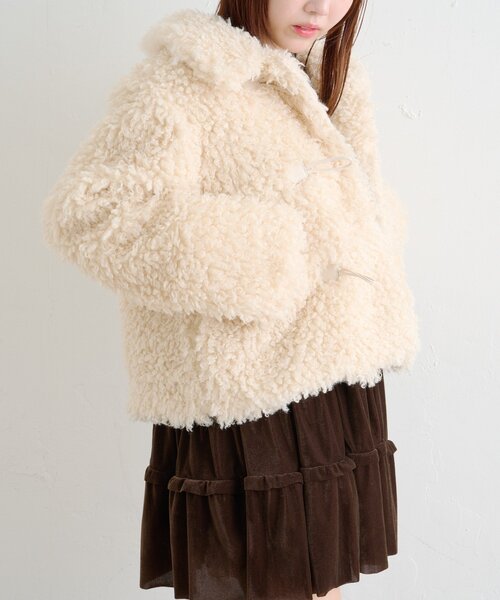 w closet（ダブルクローゼット）の「モコモコプードルアウター（その他アウター・レディース・ピンク/チャコールグレー/アイボリー・FREE）」の7枚目の写真