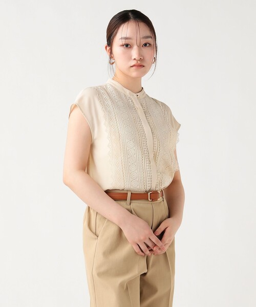 BEAMS HEART（ビームスハート）の「フロント レース フレンチ ブラウス（シャツ/ブラウス・レディース・イエロー系その他4/オフホワイト/ブラック/サックスブルー・FREE）」の4枚目の写真