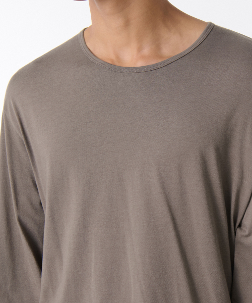 MUSINSA STANDARD（ムシンサスタンダード）の「リラックスドCRスcoopネック長袖Tシャツ[トープ]（Tシャツ/カットソー・メンズ・その他・LARGE/X-LARGE/XX-LARGE/XXX-LARGE）」の3枚目の写真
