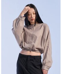 MOAA（モア）の「Ray Crop Blouse (BEIGE)（シャツ/ブラウス）」