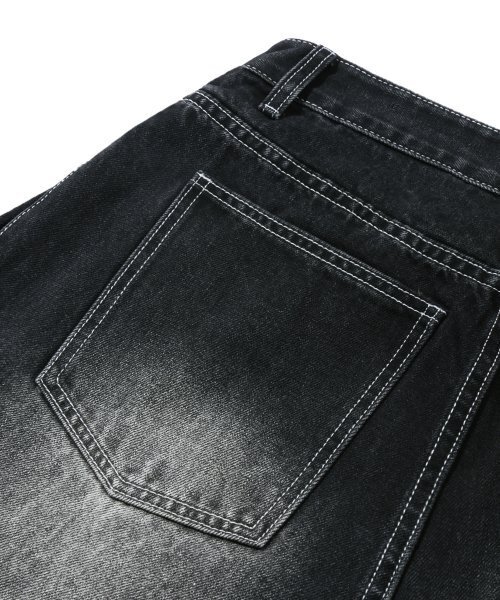 TRILLION(トリリオン)の「サイドタックスナップボタンワイドデニムパンツ(ブラック)(デニムパンツ・レディース・その他・MEDIUM/LARGE/X-LARGE/SMALL)」の9枚目の写真