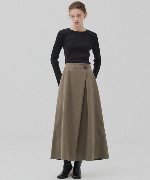 PUBLIC TOKYO（パブリックトウキョウ）の「ラップフレアスカート（スカート・レディース・ブラック/モカ・1/2）」の5枚目の写真