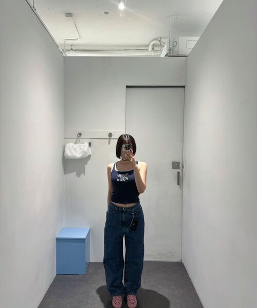 Rest&Recreation（レストアンドレクリエーション）の「RR WIDE JEANS - BLUE（デニムパンツ・レディース・その他・SMALL/MEDIUM/LARGE）」の2枚目の写真