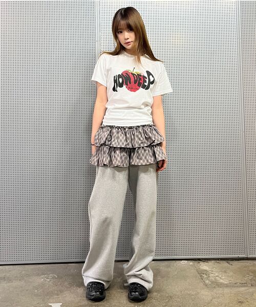 LUVISTRUE(ラヴイズトゥルー)の「IM HOW DEEP STRAWBERRY TEE(BLACK)(Tシャツ/カットソー・レディース・その他・FREE)」の8枚目の写真
