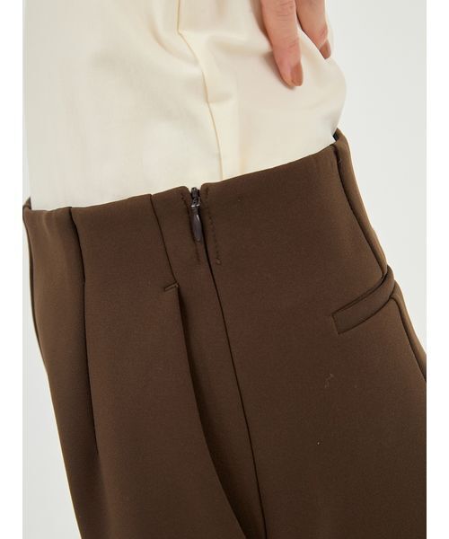 emmi（エミ）の「【セットアップ対応】【金子綾 for emmi】トラウザーズパンツ（その他パンツ・レディース・ブラック/ブラウン・0/1）」の15枚目の写真