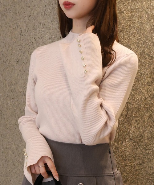 one after another NICE CLAUP（ワンアフターアナザーナイスクラップ）の「袖金ボタンリブニット（ニット/セーター・レディース・ホワイト/ブラウン/ピンク/ブラック・FREE）」の21枚目の写真