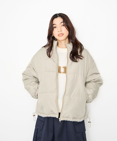 Mac-House（マックハウス）の「コンパクト中綿ジャケット（ブルゾン・レディース・ベージュ/ブラック/グレイッシュベージュ・FREE）」の3枚目の写真