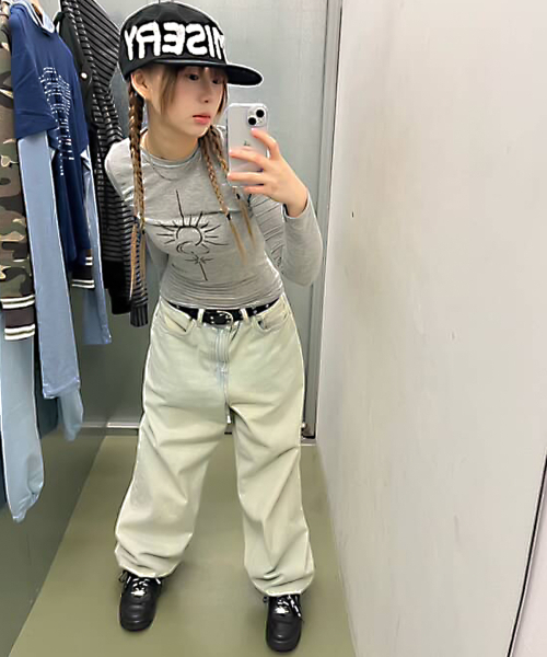 DAMISH（ダミシュ）の「デイアンドナイトシアーロングスリーブ_グレー（Tシャツ/カットソー・レディース・グレー・FREE）」の2枚目の写真