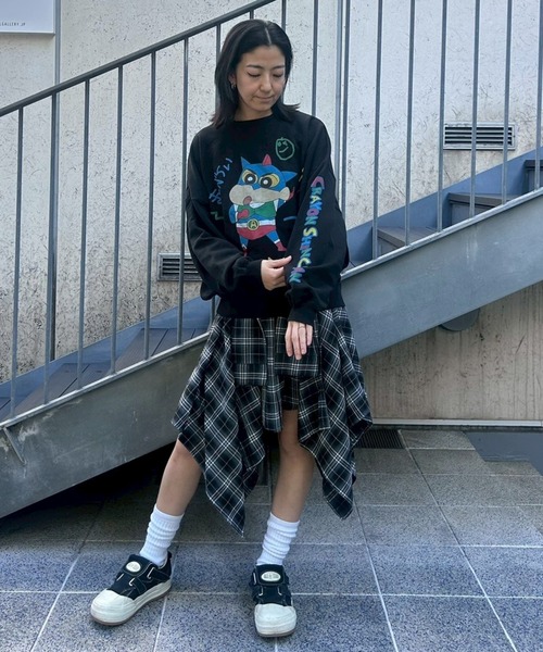 Candy Stripper（キャンディストリッパー）の「【クレヨンしんちゃん】しんのすけ ラクガキ スウェット（スウェット・レディース・オフホワイト/ブラック/グリーン・FREE）」の6枚目の写真