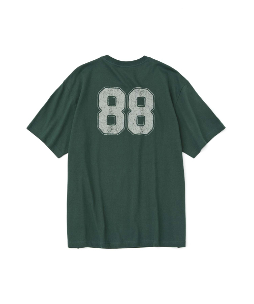 WMC(ダブリューエムシー)の「バックナンバーTシャツ_ダークグリーン(Tシャツ/カットソー・メンズ・ダークグリーン・MEDIUM/LARGE/X-LARGE)」の2枚目の写真