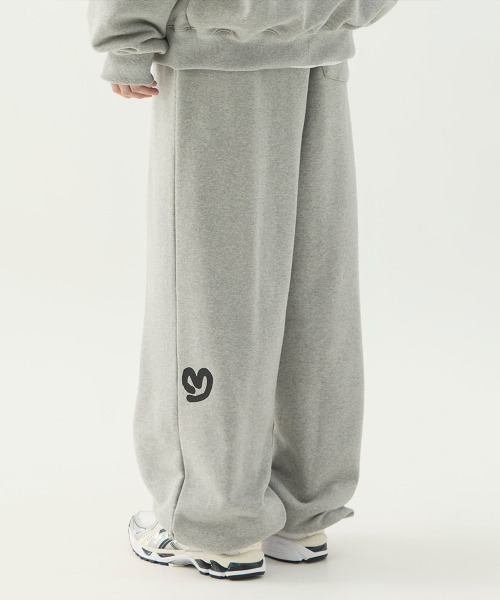 MIM the wardrobe(ミームザワードローブ)の「ワンハートスウェットパンツ_グレー(スウェットパンツ・レディース・その他・SMALL/MEDIUM/LARGE)」の3枚目の写真