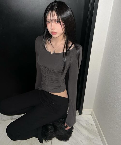 COVETT（コベット）の「モノリップフォールディングパンツ[ブラック]（スウェットパンツ・レディース・ブラック・FREE）」の4枚目の写真